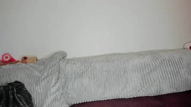 Mlleeffy online show from 12-14-25, 08:03