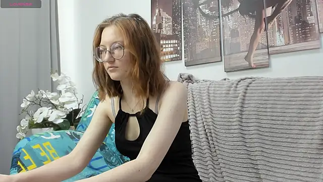 Snapshot of Fiery_mary chatting on 04-26-26, 08:22 Fiery mary online show from 04-26-26, 08:22