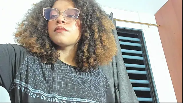 Ada gales  online show from 11-25-25, 03:07