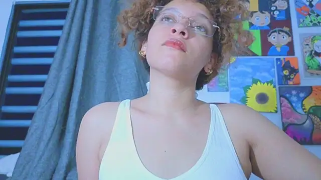 Snapshot of Ada_gales_ chatting on 07-19-26, 11:45 Ada gales online show from 07-19-26, 11:45