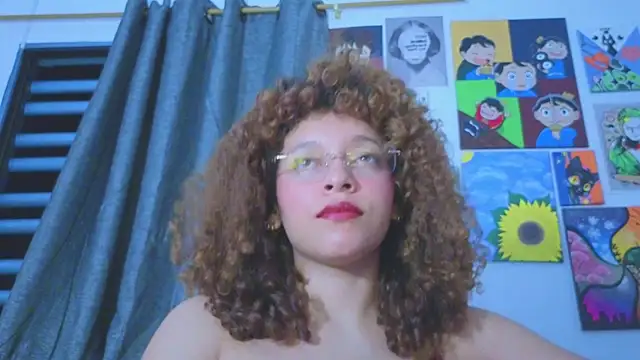Snapshot of Ada_gales_ chatting on 06-27-26, 04:51 Ada gales online show from 06-27-26, 04:51