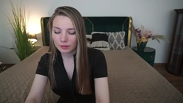 IceDanielles online show from 06-05-26, 06:52