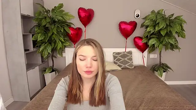 Snapshot of IceDanielles chatting on 02-20-25, 01:30 IceDanielles online show from 02-20-25, 01:30