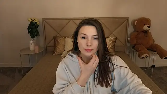 IceDanielles online show from 03-19-26, 01:33