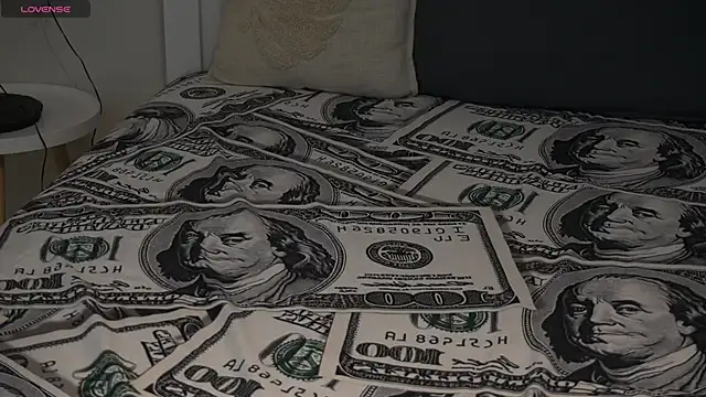 IceDanielles online show from 11-09-25, 01:37