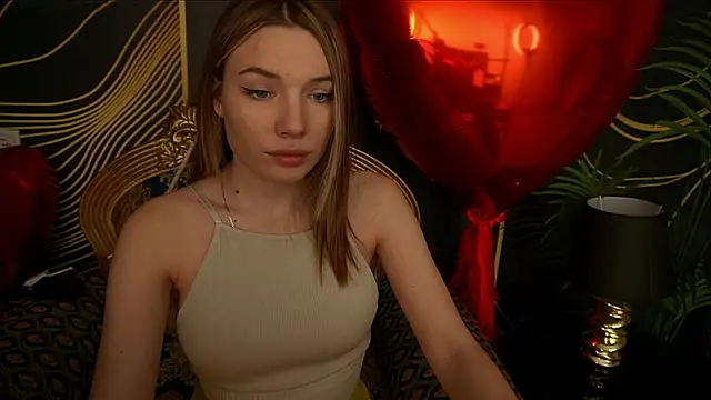 Snapshot of IceDanielles chatting on 02-25-25, 02:37 IceDanielles online show from 02-25-25, 02:37
