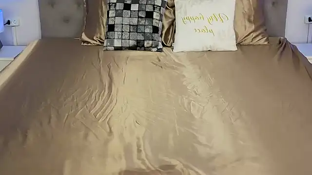 IceDanielles online show from 03-28-26, 01:56