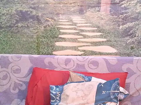 Snapshot of Harl3ysugar4u chatting on 02-14-25, 12:14 Harl3ysugar4u online show from 02-14-25, 12:14