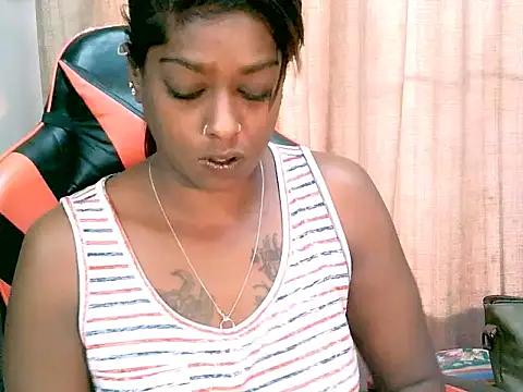 Snapshot of Harl3ysugar4u chatting on 02-27-25, 05:07 Harl3ysugar4u online show from 02-27-25, 05:07