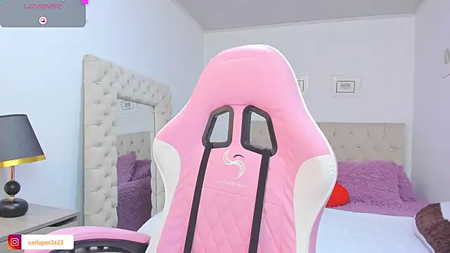 carlaperez  online show from 11-30-25, 12:00