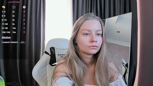 Polumna cute online show from 11-27-25, 01:22