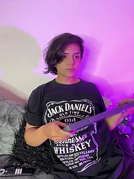 Snapshot of Sweet_Amy01 chatting on 03-01-25, 01:32 Sweet Amy01 online show from 03-01-25, 01:32