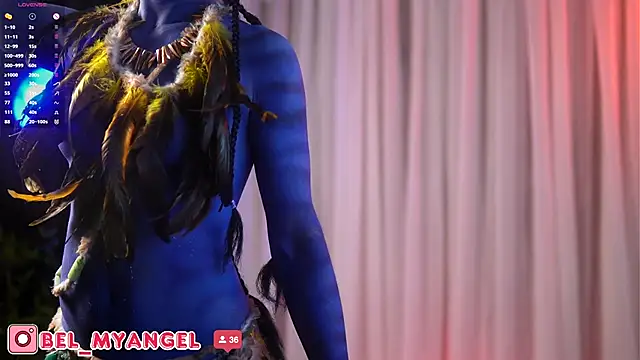 Snapshot of Bella-Franco chatting on 09-21-25, 01:38 Bella-Franco online show from 09-21-25, 01:38