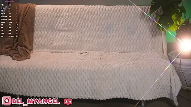 Snapshot of Bella-Franco chatting on 09-29-25, 02:55 Bella-Franco online show from 09-29-25, 02:55