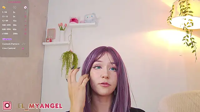 Snapshot of Bella-Franco chatting on 03-13-25, 06:34 Bella-Franco online show from 03-13-25, 06:34