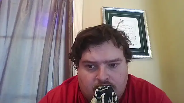 Snapshot of YelpedAverting chatting on 10-17-25, 08:32 YelpedAverting online show from 10-17-25, 08:32