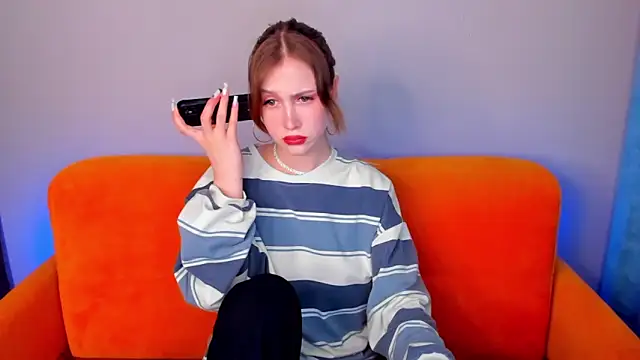 Snapshot of VitalinaBlue chatting on 02-14-25, 02:44 VitalinaBlue online show from 02-14-25, 02:44