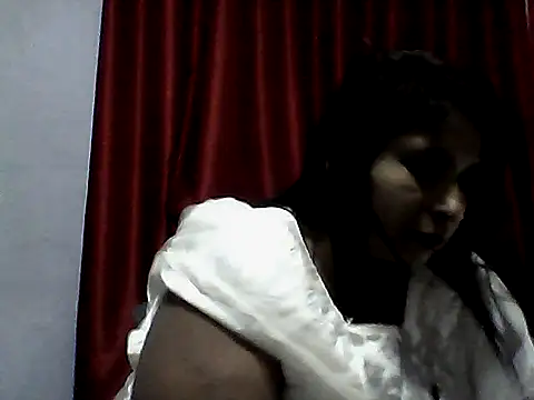 Snapshot of raniofsex02 chatting on 03-10-25, 02:48 raniofsex02 online show from 03-10-25, 02:48