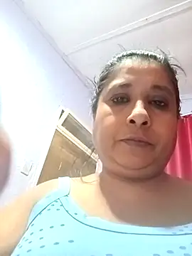 Snapshot of raniofsex02 chatting on 09-19-25, 06:23 raniofsex02 online show from 09-19-25, 06:23