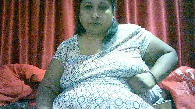 Snapshot of raniofsex02 chatting on 09-08-25, 05:12 raniofsex02 online show from 09-08-25, 05:12