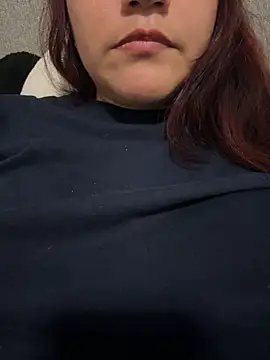 Snapshot of ZUCAAT chatting on 06-18-26, 12:42 ZUCAAT online show from 06-18-26, 12:42