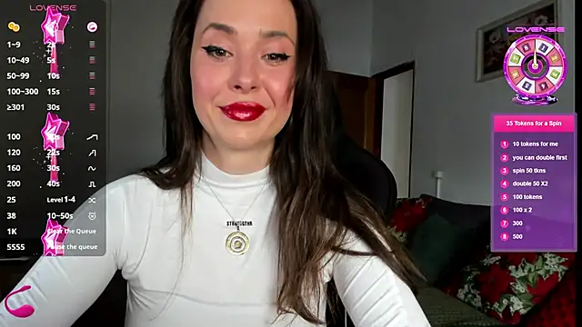 Snapshot of PlayfulGoddess chatting on 02-18-25, 12:49 PlayfulGoddess online show from 02-18-25, 12:49