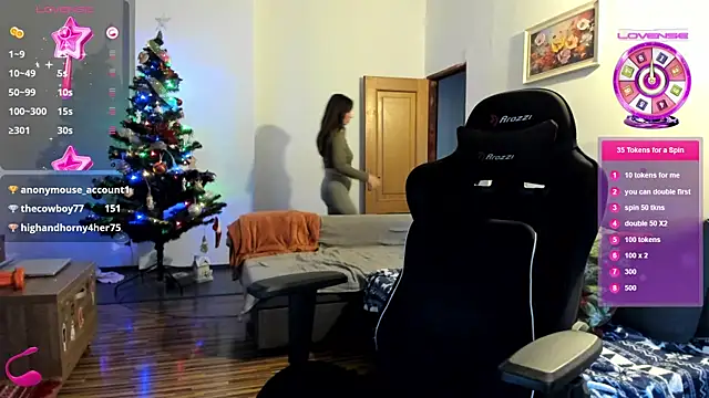Snapshot of PlayfulGoddess chatting on 01-23-25, 03:01 PlayfulGoddess online show from 01-23-25, 03:01