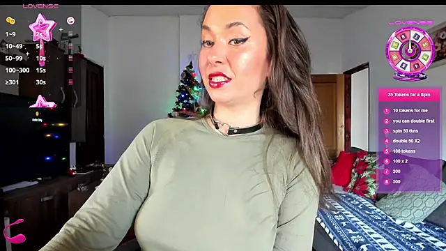 Snapshot of PlayfulGoddess chatting on 01-21-25, 12:29 PlayfulGoddess online show from 01-21-25, 12:29