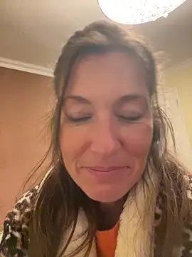 Lwhite1 online show from 02-15-26, 07:13