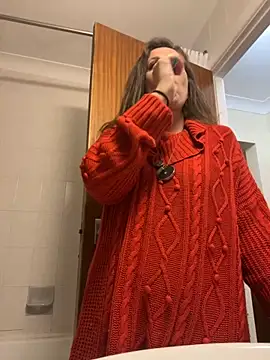 Lwhite1 online show from 10-10-25, 11:27