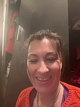 Lwhite1 online show from 01-13-26, 04:33