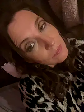 Lwhite1 online show from 10-21-25, 11:48