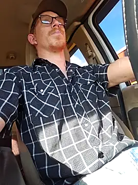 REDHAMMER  online show from 10-31-25, 08:16