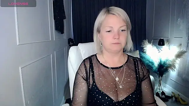 Juarnea online show from 06-03-26, 02:33