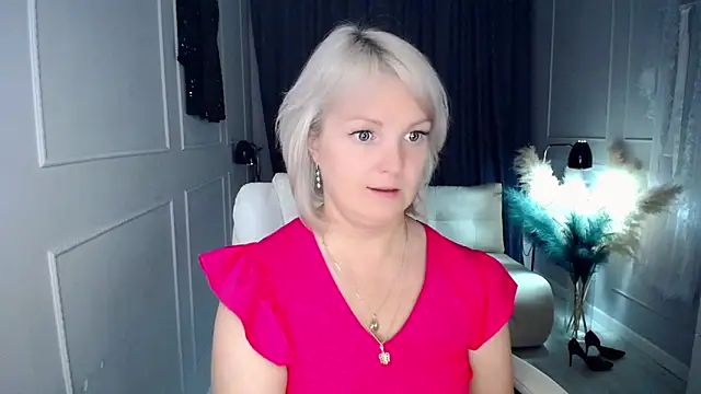 Juarnea online show from 11-19-25, 07:36