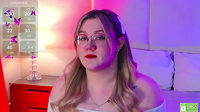 Nancy Mooree online show from 10-06-25, 01:01