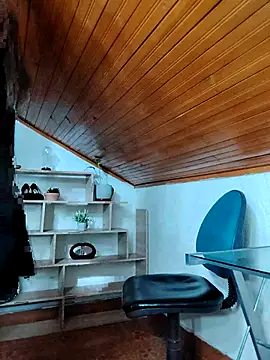 merlinaadams  online show from 10-08-25, 04:08