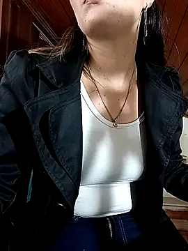 merlinaadams  online show from 10-10-25, 05:03