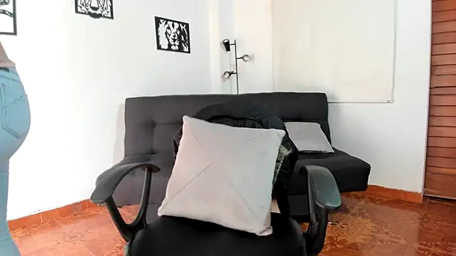 merlinaadams  online show from 10-28-25, 02:27