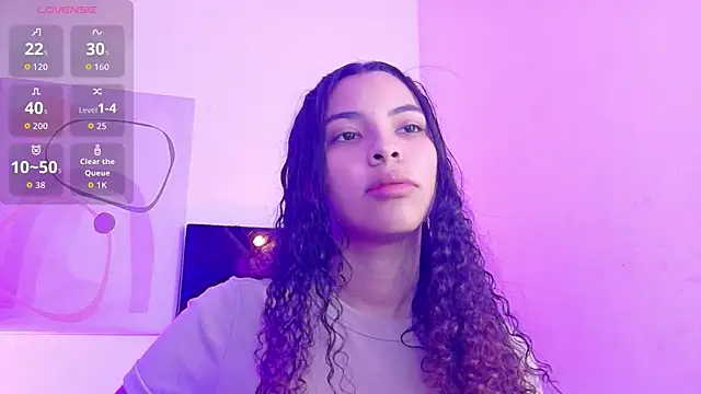 Snapshot of littleebonny chatting on 06-30-26, 12:49 littleebonny online show from 06-30-26, 12:49