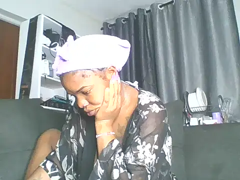 sweet bigclit online show from 11-04-25, 04:38