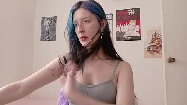 sunshine girl9 online show from 12-19-25, 08:00