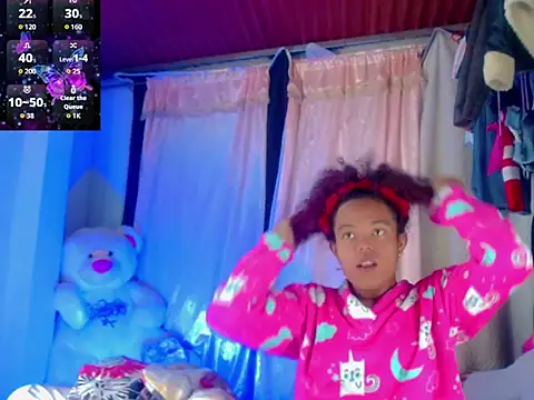 Snapshot of KayleighDreams_ chatting on 09-19-25, 03:32 KayleighDreams online show from 09-19-25, 03:32