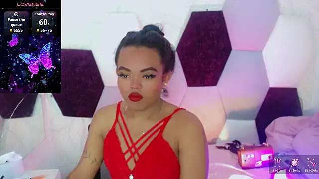 Snapshot of KayleighDreams_ chatting on 02-11-26, 04:56 KayleighDreams online show from 02-11-26, 04:56