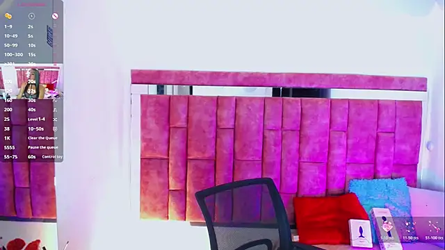Snapshot of KayleighDreams_ chatting on 04-29-26, 03:32 KayleighDreams online show from 04-29-26, 03:32