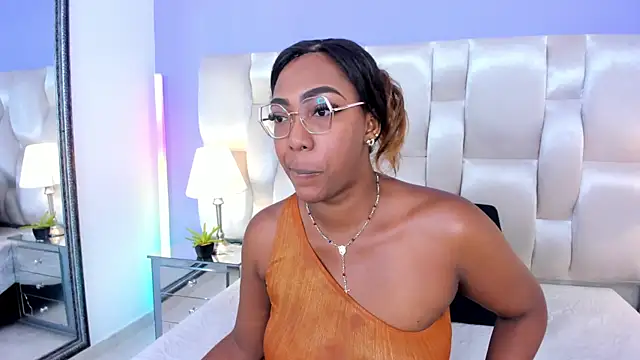 dirtyvictoria online show from 10-24-25, 12:15