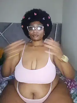 Snapshot of CocoBootyyy chatting on 02-27-25, 04:21 CocoBootyyy online show from 02-27-25, 04:21