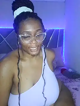 Snapshot of CocoBootyyy chatting on 02-21-25, 01:44 CocoBootyyy online show from 02-21-25, 01:44
