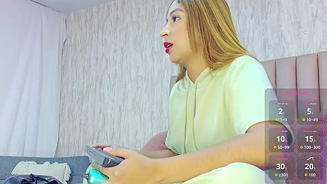 emily parkerr online show from 11-26-25, 04:51