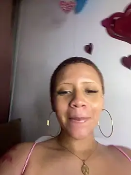 Snapshot of Charlotee_ chatting on 02-16-25, 09:38 Charlotee  online show from 02-16-25, 09:38